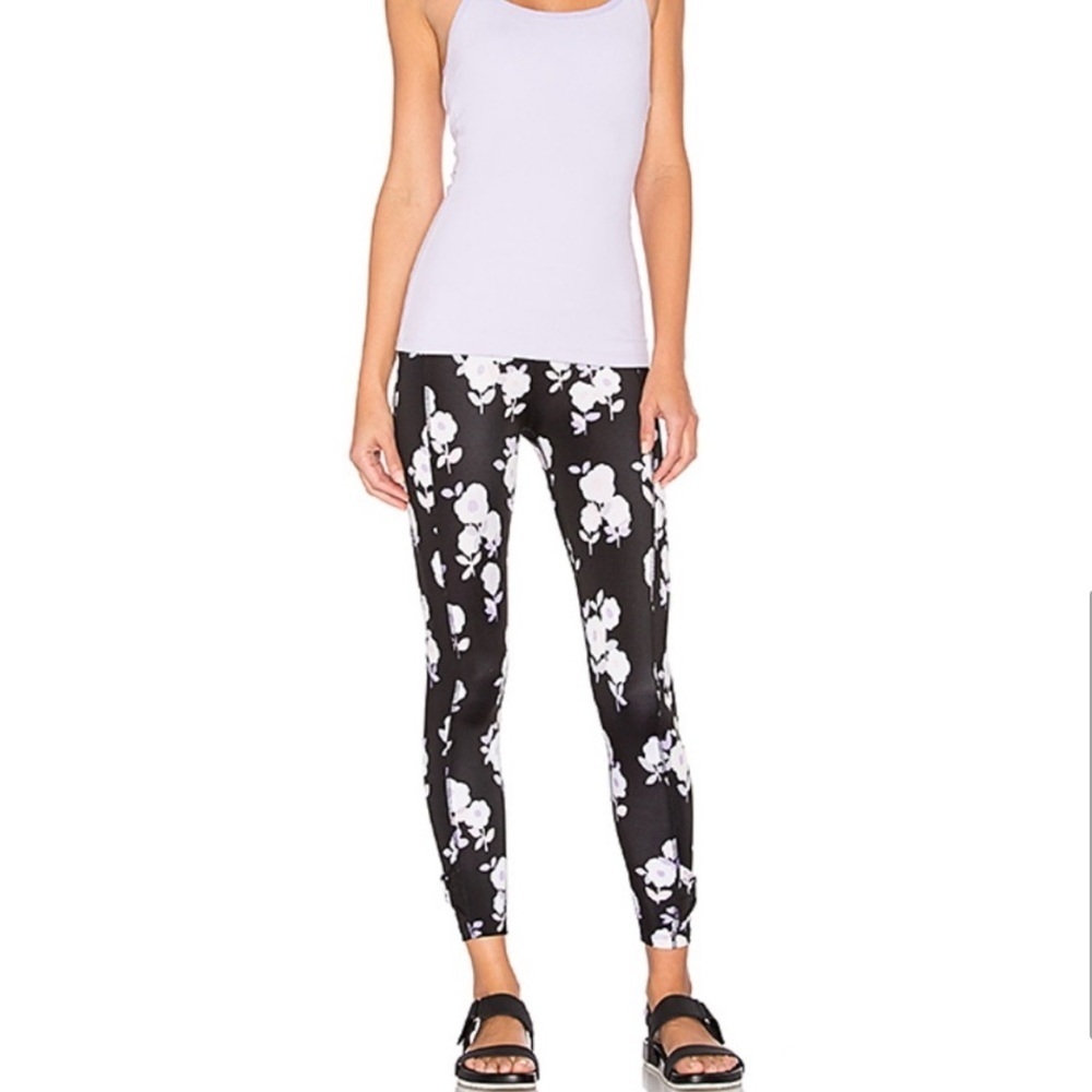 Kate spade & Beyond Yoga Side Bow Leggings 397